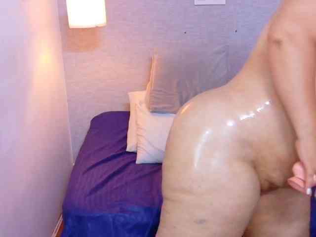 curvy-sexyvalen