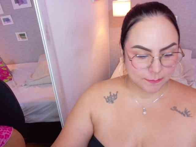 curvy-sexyvalen webcam