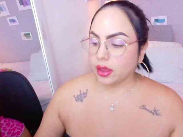 curvy-sexyvalen webcam