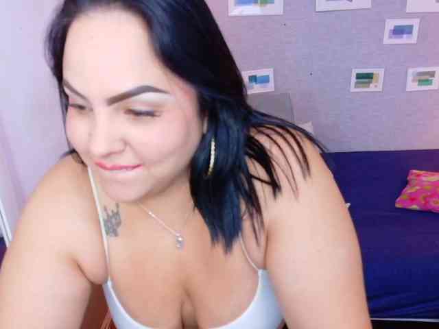 curvy-sexyvalen webcam