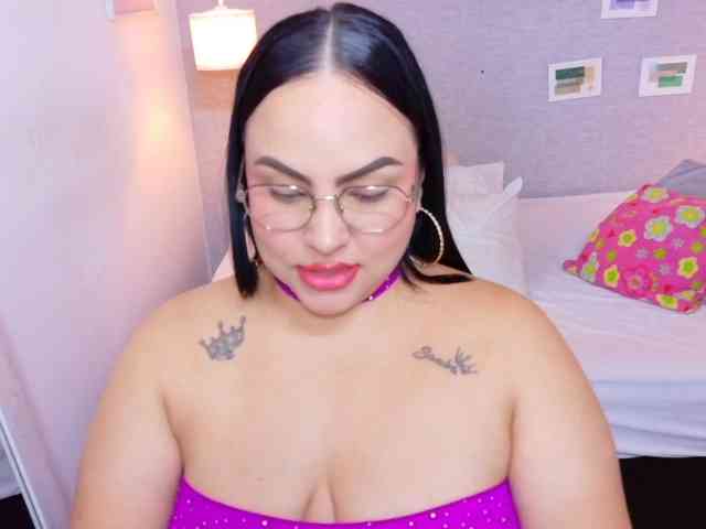 curvy-sexyvalen curvy-sexyvalen