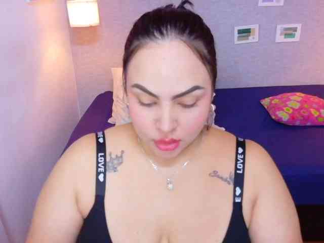 curvy-sexyvalen curvy-sexyvalen