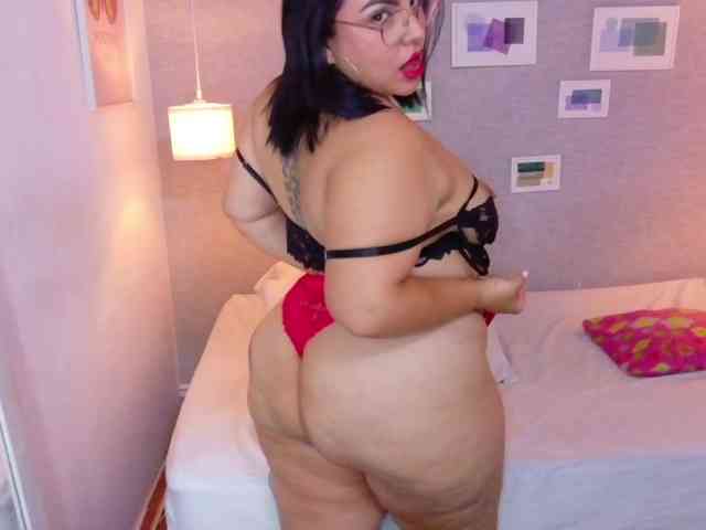 curvy-sexyvalen webcam