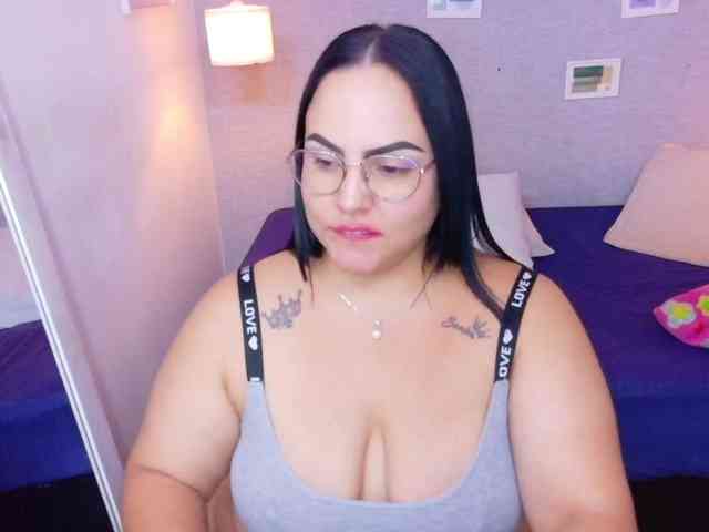 curvy-sexyvalen webcam