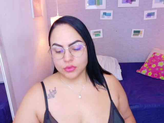 curvy-sexyvalen webcam