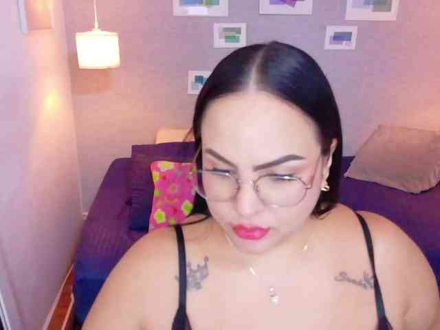 curvy-sexyvalen curvy-sexyvalen