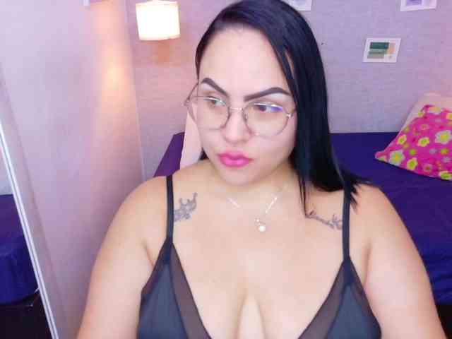 curvy-sexyvalen webcam