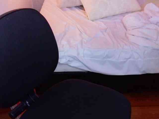 curvy-sexyvalen webcam