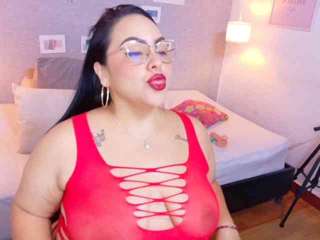curvy-sexyvalen curvy-sexyvalen