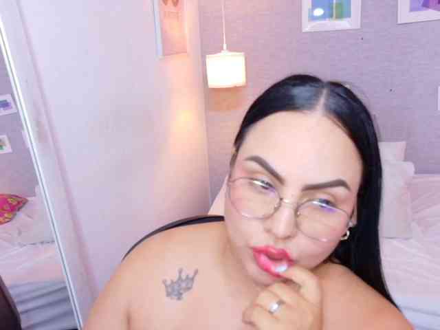 curvy-sexyvalen