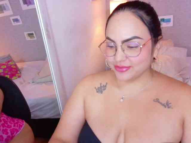 curvy-sexyvalen webcam