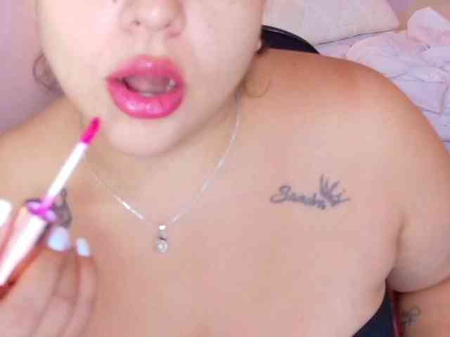curvy-sexyvalen webcam