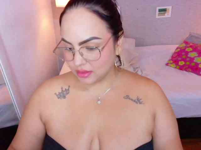 curvy-sexyvalen curvy-sexyvalen