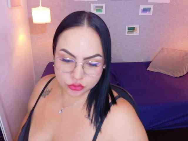curvy-sexyvalen webcam
