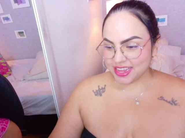 curvy-sexyvalen webcam