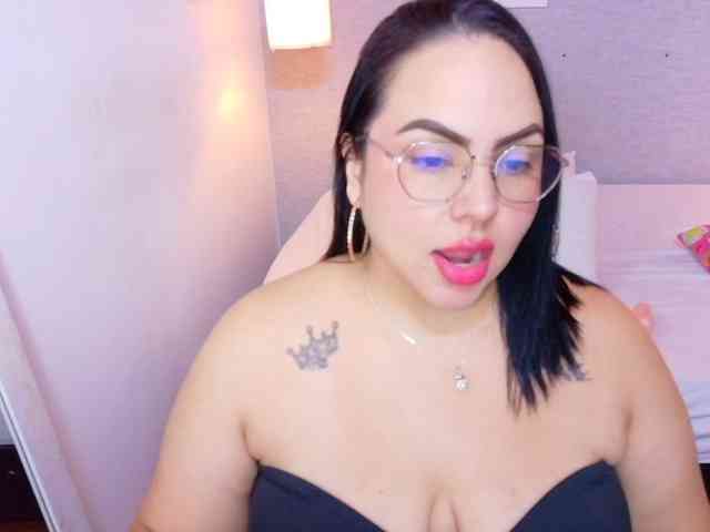 curvy-sexyvalen curvy-sexyvalen