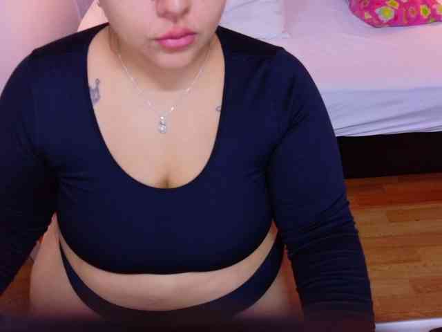 curvy-sexyvalen