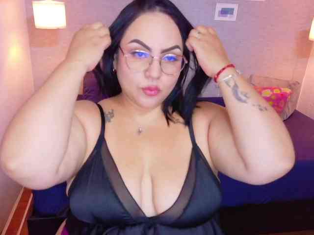 curvy-sexyvalen curvy-sexyvalen