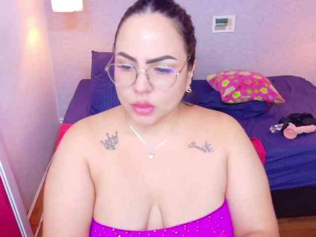 curvy-sexyvalen curvy-sexyvalen