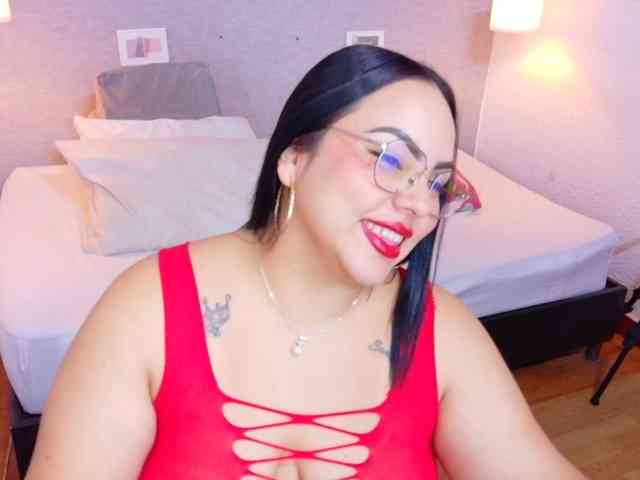 curvy-sexyvalen webcam