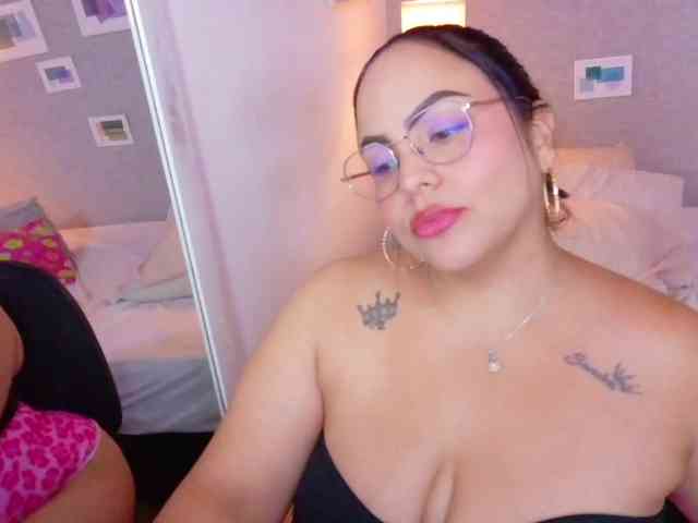 curvy-sexyvalen