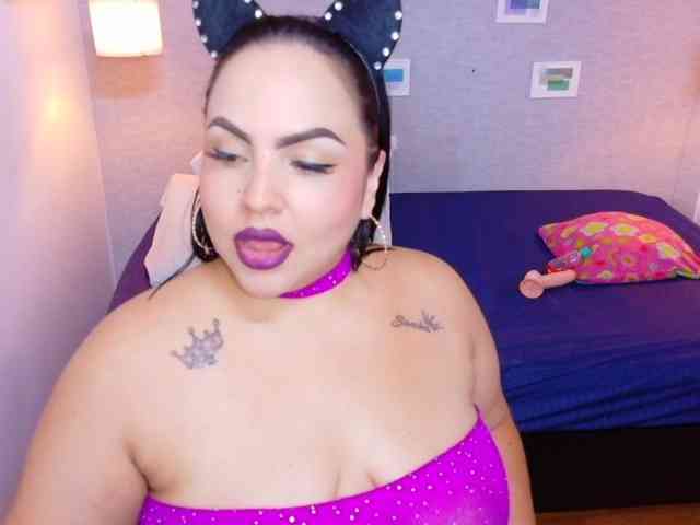 curvy-sexyvalen curvy-sexyvalen