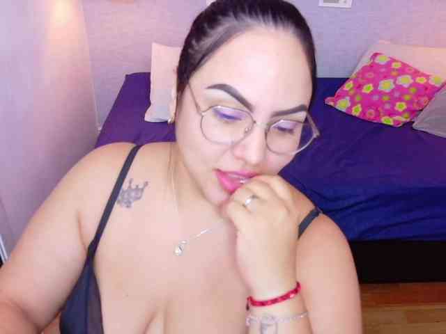 curvy-sexyvalen curvy-sexyvalen