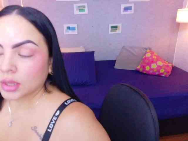 curvy-sexyvalen curvy-sexyvalen