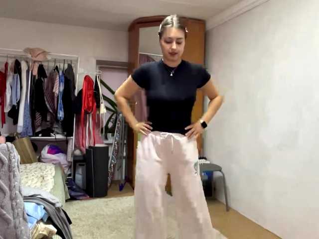 MaritzaDevaughan live cam on BongaCams