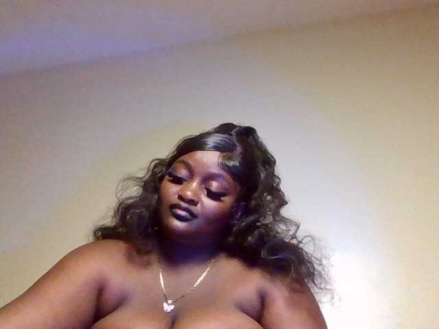 Wildebony1 live cam on BongaCams