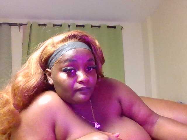 Wildebony1 live cam on BongaCams