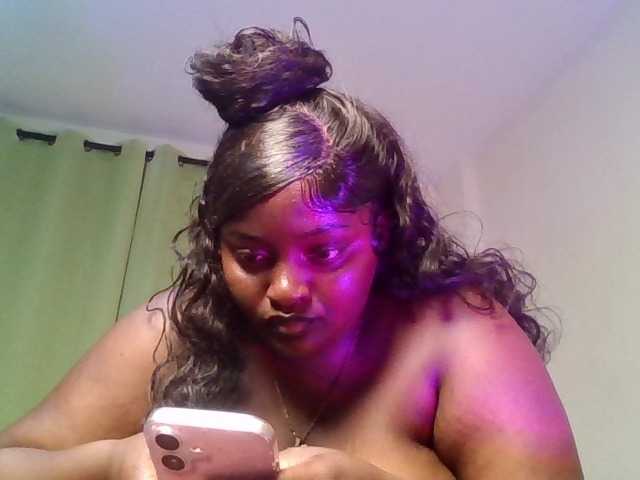 Wildebony1 live cam on BongaCams