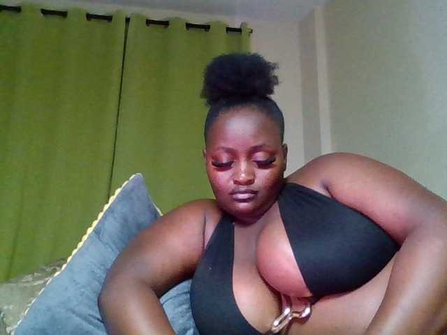 Wildebony1 live cam on BongaCams