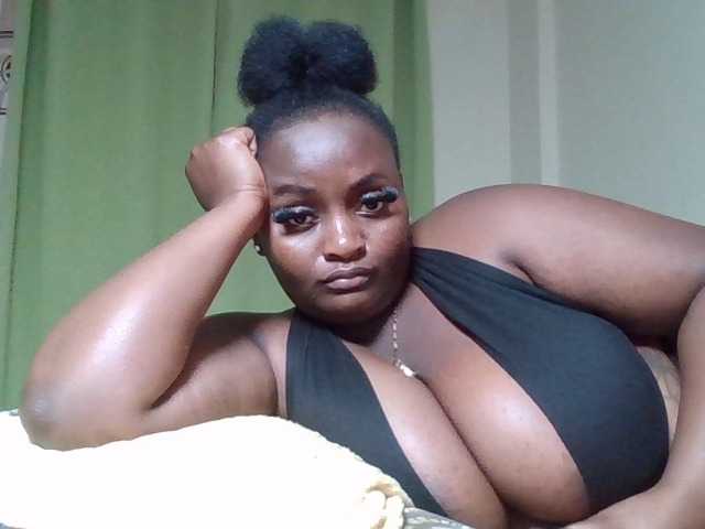 Wildebony1 live cam on BongaCams