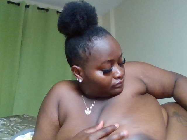 Wildebony1 live cam on BongaCams