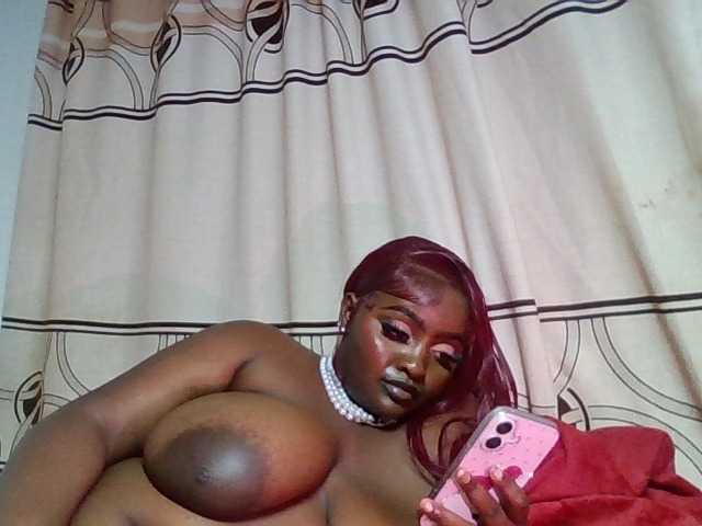 Wildebony1 live cam on BongaCams