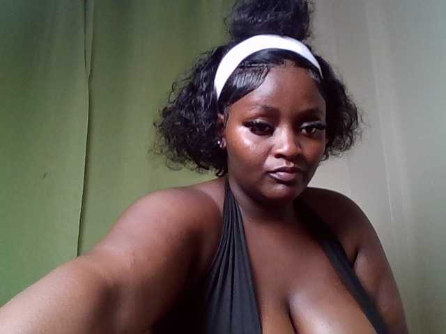 Wildebony1 live cam on BongaCams