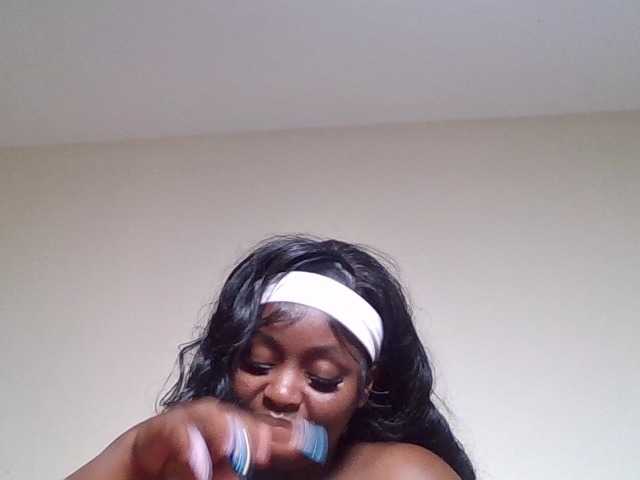 Wildebony1 live cam on BongaCams