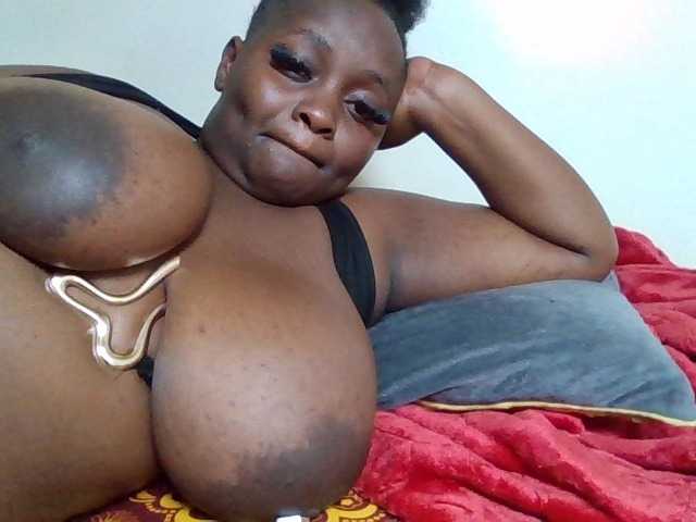 Wildebony1 live cam on BongaCams