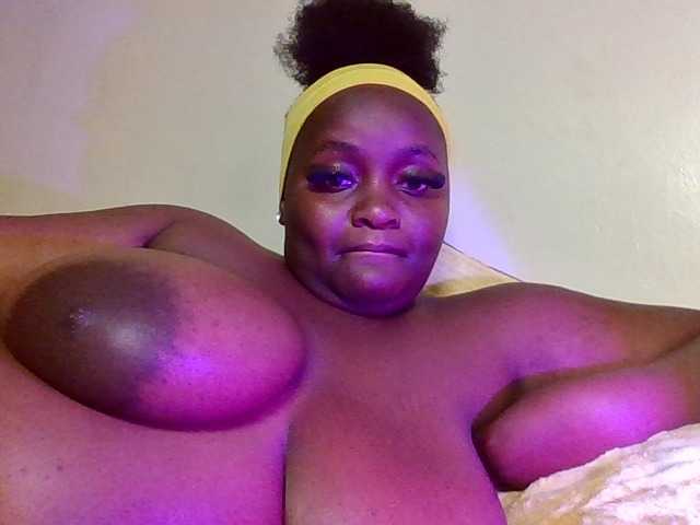 Wildebony1 live cam on BongaCams