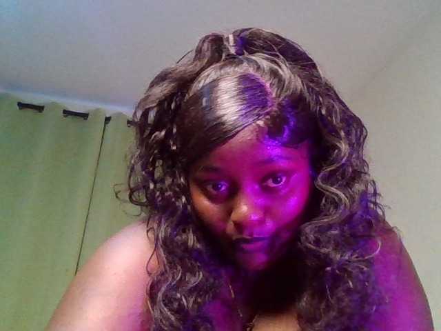 Wildebony1 live cam on BongaCams
