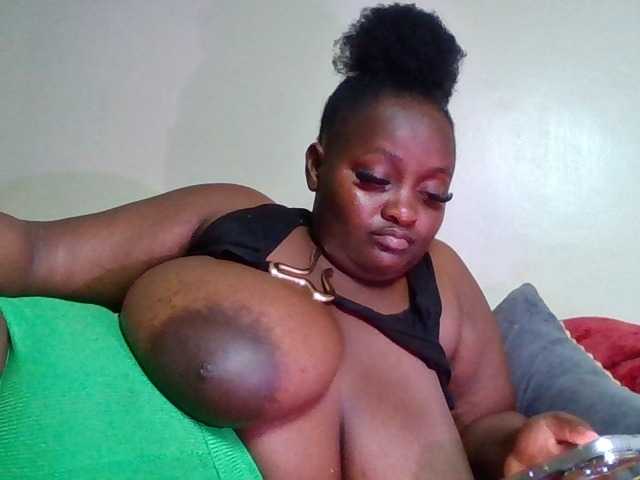 Wildebony1 live cam on BongaCams