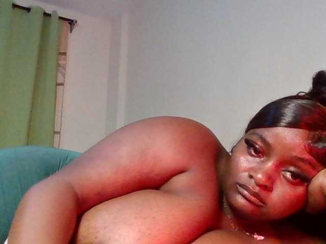 Wildebony1 live cam on BongaCams
