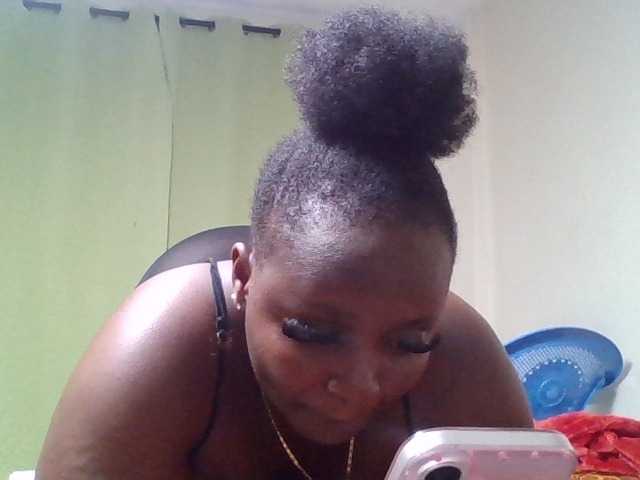 Wildebony1 live cam on BongaCams