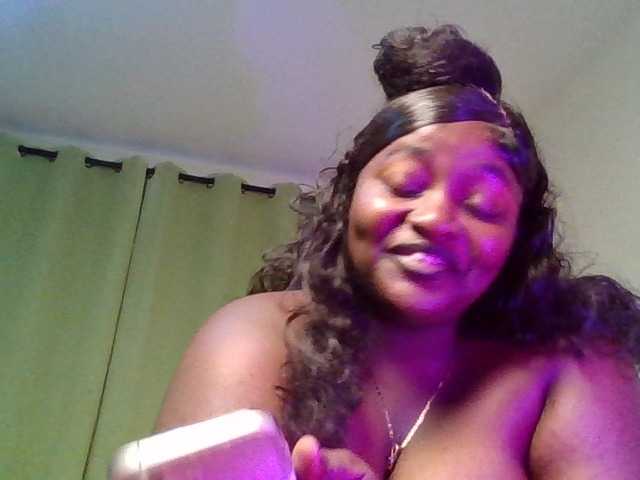 Wildebony1 live cam on BongaCams
