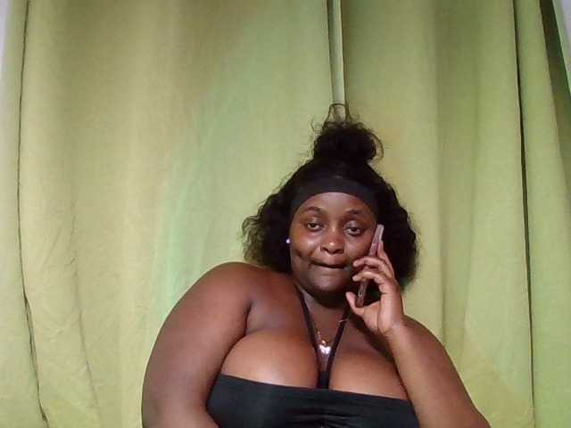 Wildebony1 live cam on BongaCams