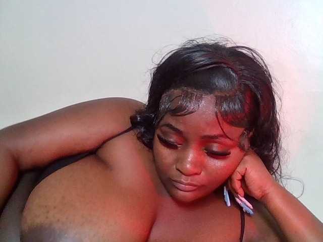 Wildebony1 live cam on BongaCams