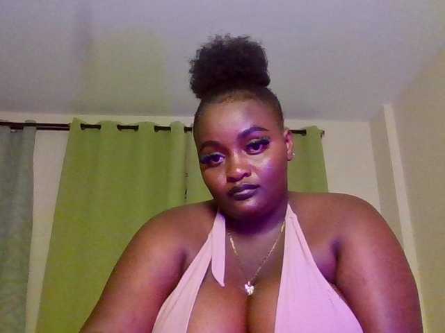 Wildebony1 live cam on BongaCams