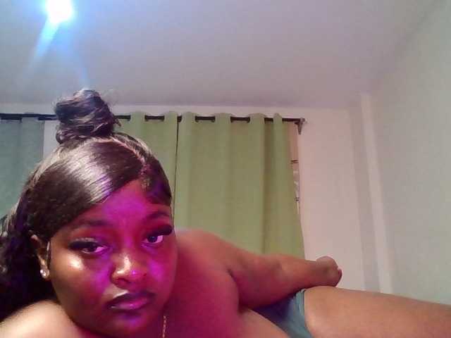 Wildebony1 live cam on BongaCams