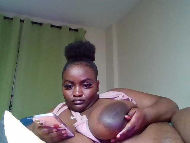 Wildebony1 live cam on BongaCams